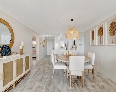 7420 S Ocean Drive - Photo Thumbnail 2