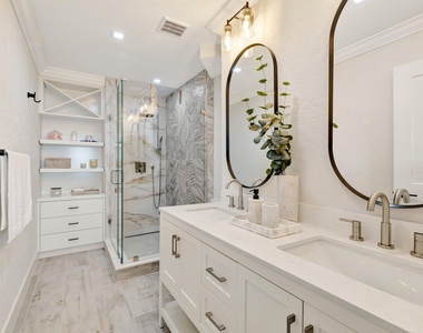 7420 S Ocean Drive - Photo Thumbnail 16