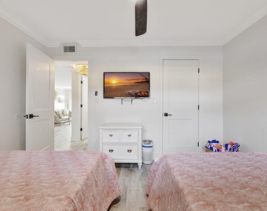 7420 S Ocean Drive - Photo Thumbnail 19