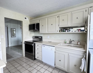 5200 N Ocean Boulevard - Photo Thumbnail 12