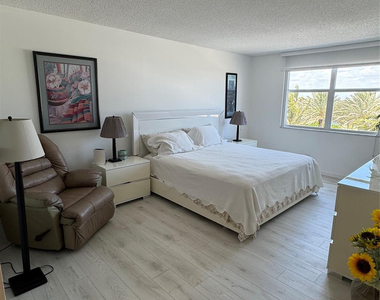 5200 N Ocean Boulevard - Photo Thumbnail 23