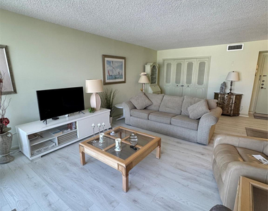 5200 N Ocean Boulevard - Photo Thumbnail 5