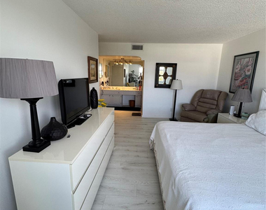5200 N Ocean Boulevard - Photo Thumbnail 25