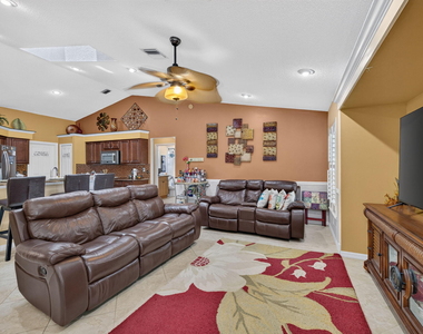 3077 Se Galt - Photo Thumbnail 14