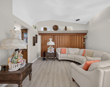 3077 Se Galt - Photo Thumbnail 9