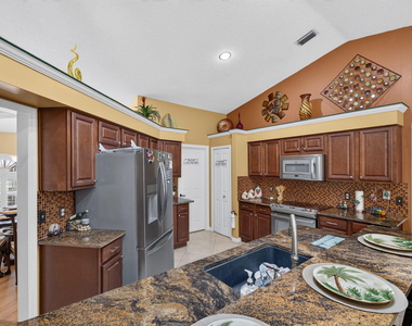 3077 Se Galt - Photo Thumbnail 20
