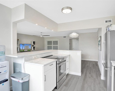 5200 N Ocean Boulevard - Photo Thumbnail 12