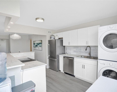 5200 N Ocean Boulevard - Photo Thumbnail 13