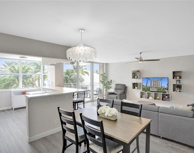 5200 N Ocean Boulevard - Photo Thumbnail 8
