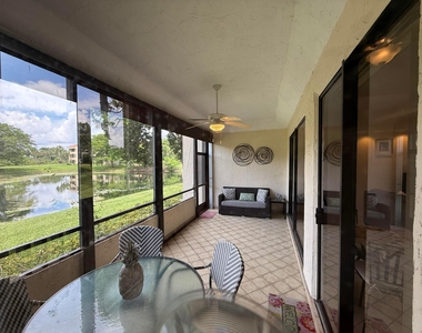 7472 La Paz Boulevard - Photo Thumbnail 6