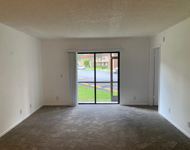21915 Lake Forest Circle - Photo Thumbnail 17