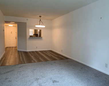 21915 Lake Forest Circle - Photo Thumbnail 16