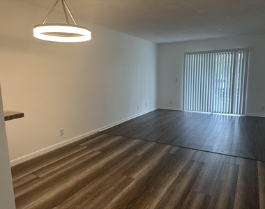 21915 Lake Forest Circle - Photo Thumbnail 11