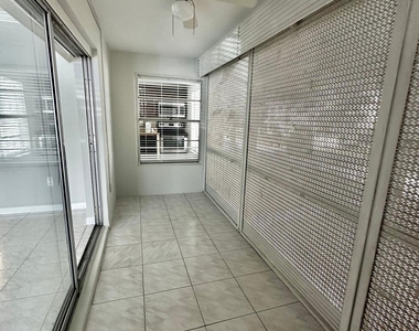 4158 Inverrary Drive - Photo Thumbnail 7