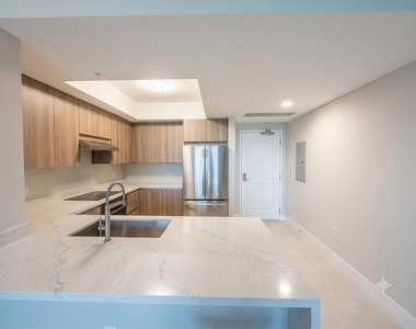 410 Evernia Street - Photo Thumbnail 1