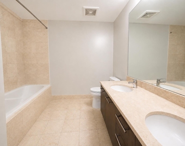 410 Evernia Street - Photo Thumbnail 10