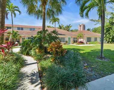 770 E Camino Real - Photo Thumbnail 35