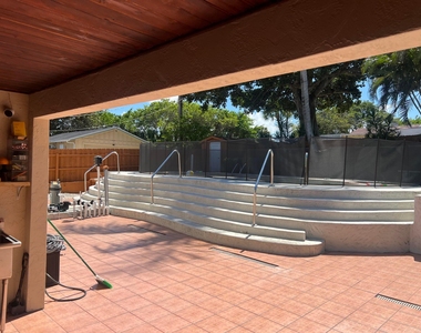 5603 Parker Avenue - Photo Thumbnail 9