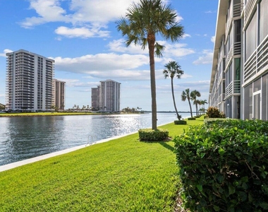 20 Yacht Club Drive - Photo Thumbnail 4