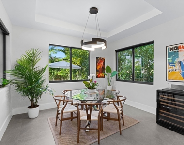 238 Se 4th Avenue - Photo Thumbnail 8