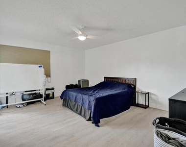 9361 Sw 23rd Street - Photo Thumbnail 17