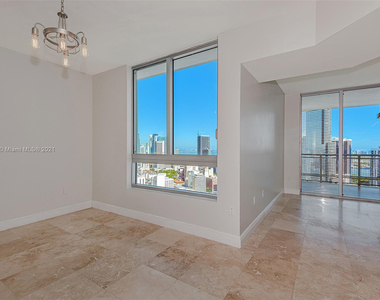 350 S Miami Avenue - Photo Thumbnail 12