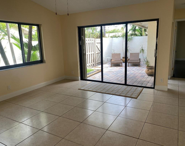 3090 S Oakland Forest Drive - Photo Thumbnail 4