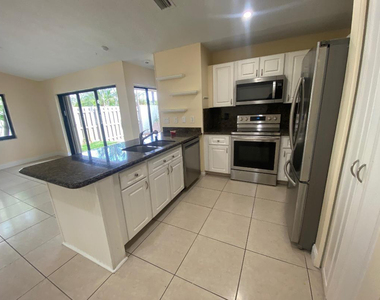 3090 S Oakland Forest Drive - Photo Thumbnail 3
