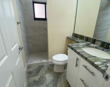3090 S Oakland Forest Drive - Photo Thumbnail 8