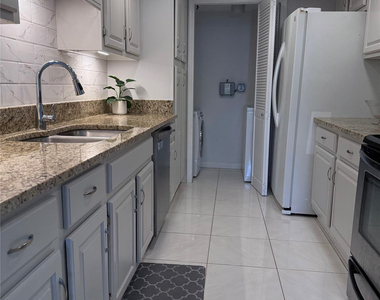 859 Jeffery Street - Photo Thumbnail 1