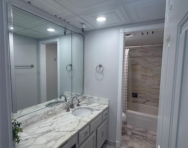 859 Jeffery Street - Photo Thumbnail 27