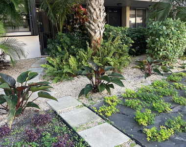 859 Jeffery Street - Photo Thumbnail 46