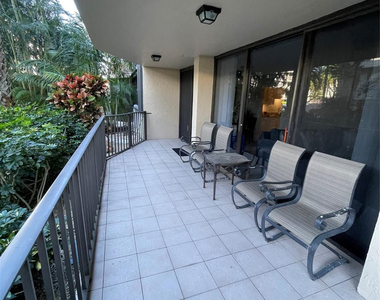 859 Jeffery Street - Photo Thumbnail 34