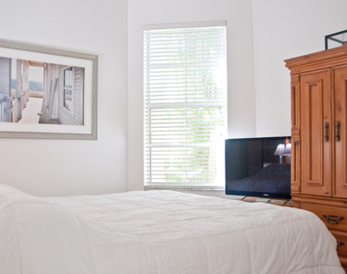 7684 Hummingbird Court - Photo Thumbnail 10