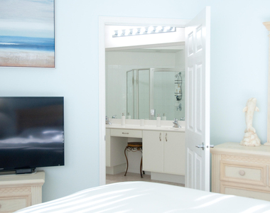 7684 Hummingbird Court - Photo Thumbnail 3