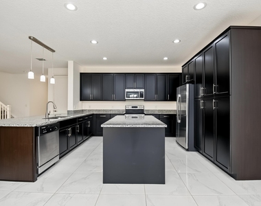 9754 Celtic Sea Lane - Photo Thumbnail 13