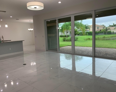 9754 Celtic Sea Lane - Photo Thumbnail 12