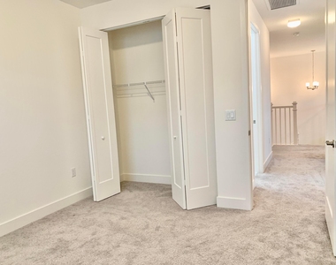 9754 Celtic Sea Lane - Photo Thumbnail 40