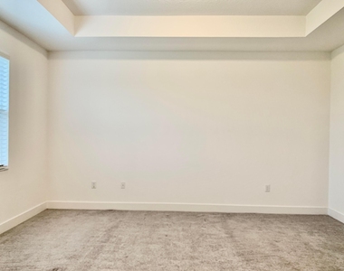 9754 Celtic Sea Lane - Photo Thumbnail 29