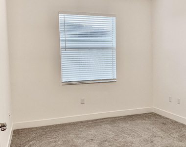 9754 Celtic Sea Lane - Photo Thumbnail 39