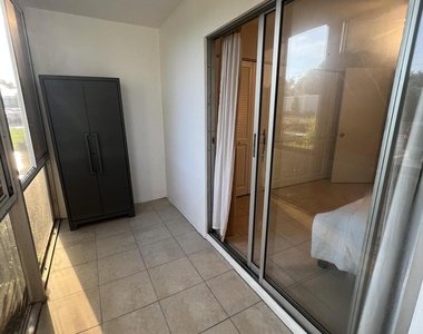31 Westbury B Circle - Photo Thumbnail 11