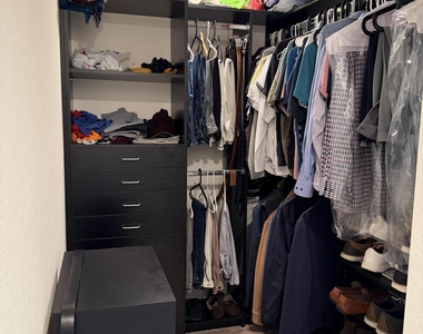 2933 Olivia Avenue - Photo Thumbnail 16