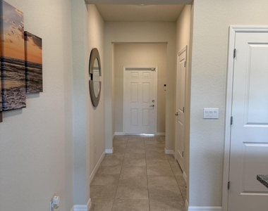 2933 Olivia Avenue - Photo Thumbnail 11
