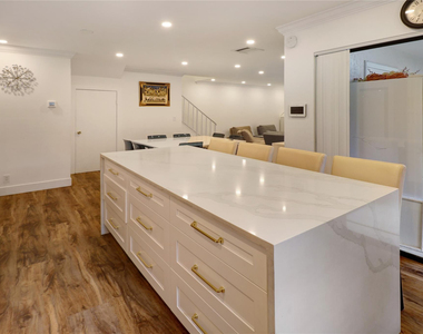 9390 Sw 61st Way - Photo Thumbnail 11