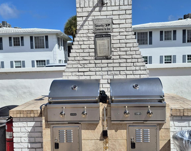 2260 Ne 67th Street - Photo Thumbnail 30
