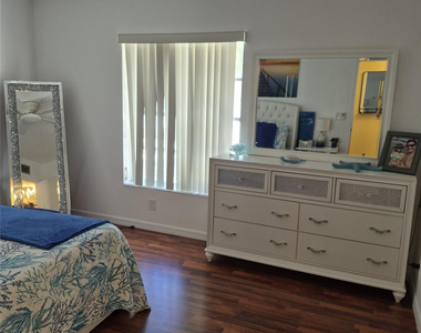 2260 Ne 67th Street - Photo Thumbnail 38