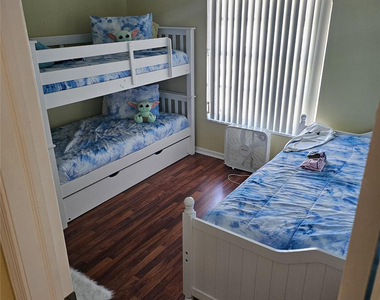 2260 Ne 67th Street - Photo Thumbnail 6