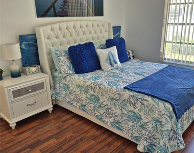 2260 Ne 67th Street - Photo Thumbnail 21