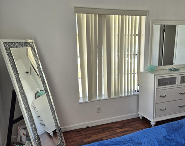 2260 Ne 67th Street - Photo Thumbnail 22