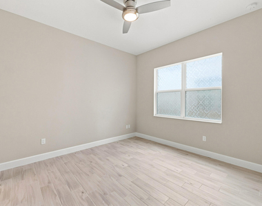 5608 Macoon Way - Photo Thumbnail 56